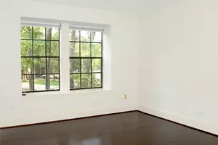 102 E Mistybreeze Cir, The Woodlands, TX 77381 - Photo 25