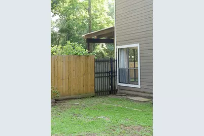 102 E Mistybreeze Circle, The Woodlands, TX 77381 - Photo 23