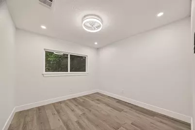 12711 Claygate Drive, Houston, TX 77047 - Photo 17