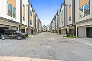 5216 Green Pine Tree Dr, Houston, TX 77018 - Photo 41