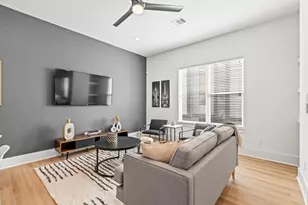 5216 Green Pine Tree Dr, Houston, TX 77018 - Photo 11