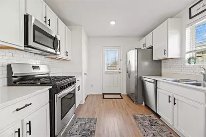 7207 Clover Chase Drive, Katy, TX 77493 - Photo 9