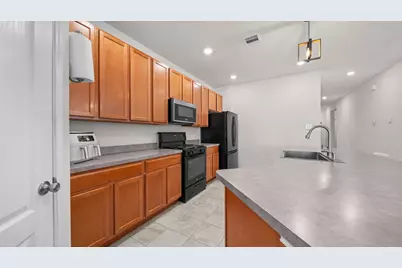 2515 Hawthorn Park Court, Houston, TX 77038 - Photo 5