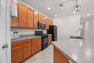 2515 Hawthorn Park Ct, Houston, TX 77038 - Photo 5