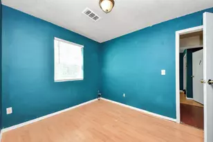 121 Elendor Dr, Cleveland, TX 77328 - Photo 13
