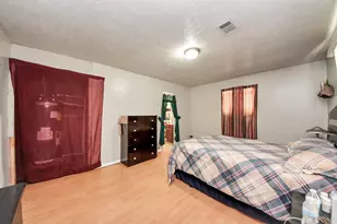121 Elendor Dr, Cleveland, TX 77328 - Photo 17