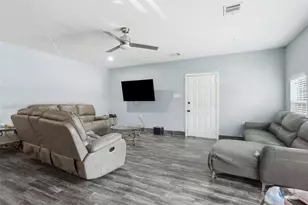 7210 Colton St, Houston, TX 77016 - Photo 11