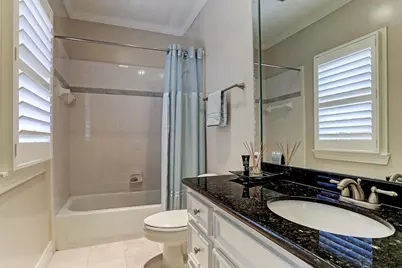 1906 Greenwich Terrace Drive, Houston, TX 77019 - Photo 17