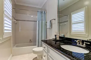 1906 Greenwich Terrace Dr, Houston, TX 77019 - Photo 17