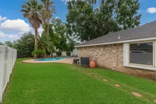 1401 Wesley Ln, Deer Park, TX 77536 - Photo 11