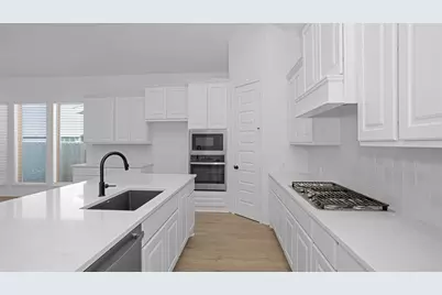 2126 Primrose Pass Drive, Richmond, TX 77469 - Photo 7