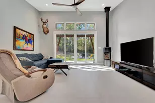 1185 County Rd 4921, Etoile, TX 75944 - Photo 9