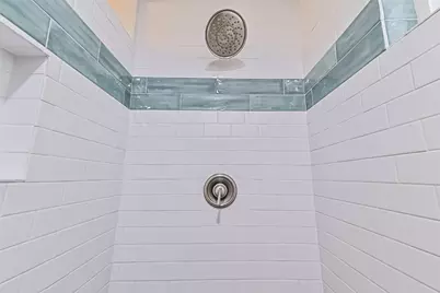 126 Tuna Street, Galveston, TX 77550 - Photo 25