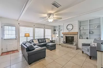 126 Tuna Street, Galveston, TX 77550 - Photo 15