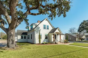 405 E Mulberry St, Angleton, TX 77515 - Photo 7