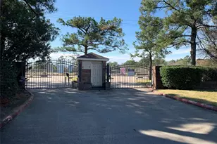 2501 Gulf Freeway, Dickinson, TX 77539 - Photo 29