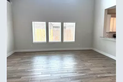 359 Twin Lakes Boulevard W, West Columbia, TX 77486 - Photo 5