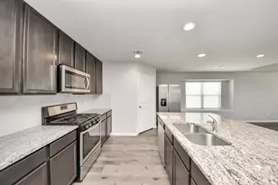 24807 Bastiani Canvas Ln, Katy, TX 77493 - Photo 9