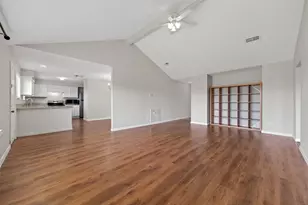 9906 Rocky Hollow Rd, La Porte, TX 77571 - Photo 3