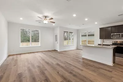 604 Rockbridge Drive, Huntsville, TX 77340 - Photo 11