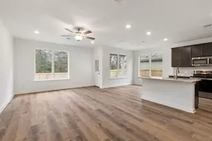 604 Rockbridge Dr, Huntsville, TX 77340 - Photo 11