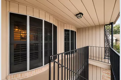2615 Marilee Lane #2, Houston, TX 77057 - Photo 3