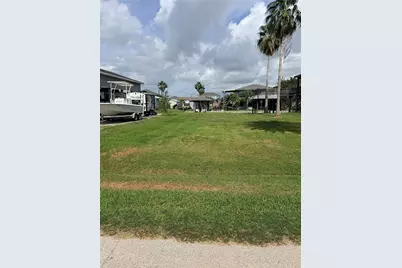 1123 Buddy Kirk Drive, Crystal Beach, TX 77650 - Photo 17