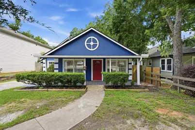915 W Lewis Street, Conroe, TX 77301 - Photo 1
