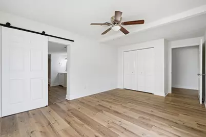 915 W Lewis Street, Conroe, TX 77301 - Photo 9