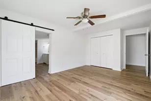 915 W Lewis St, Conroe, TX 77301 - Photo 9