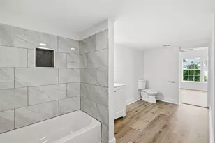 915 W Lewis St, Conroe, TX 77301 - Photo 11