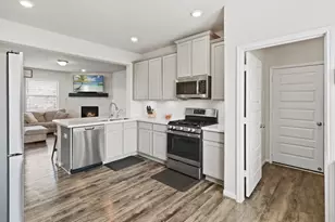 14743 Sweetwater Dr, Baytown, TX 77523 - Photo 13