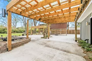 2111 N Galveston Ave, Pearland, TX 77581 - Photo 41