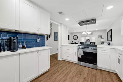 14703 Barryknoll Lane #23, Houston, TX 77079 - Photo 17