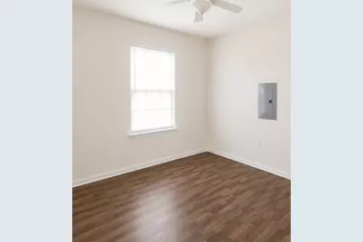 6205 Highway 6, Hitchcock, TX 77563 - Photo 5