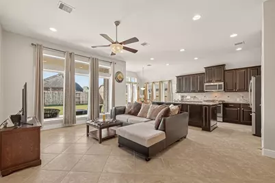 2924 Brighton Trails Lane, Pearland, TX 77584 - Photo 7