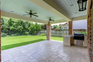 18415 Windsor Lakes Dr, Houston, TX 77094 - Photo 35