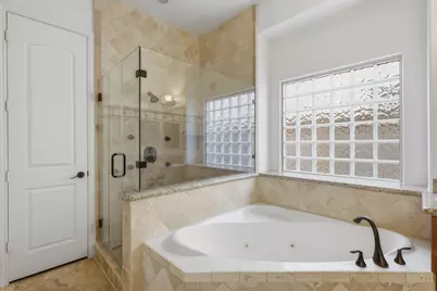 18415 Windsor Lakes Drive, Houston, TX 77094 - Photo 23