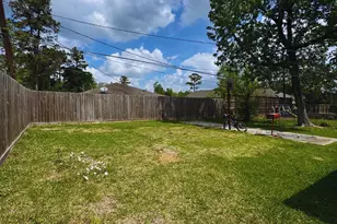 9325 Kentshire Dr, Houston, TX 77078 - Photo 17