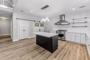 50 Hunters Creek Dr, Huntsville, TX 77340 - Photo 11