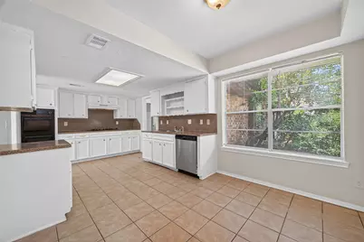 2154 Oak Shores Drive, Houston, TX 77339 - Photo 11