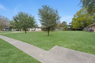 5715 S Braeswood Blvd, Houston, TX 77096 - Photo 9