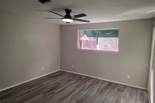 10911 Sagecrest Ln, Houston, TX 77089 - Photo 7