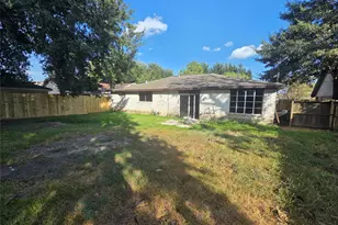 10911 Sagecrest Ln, Houston, TX 77089 - Photo 11