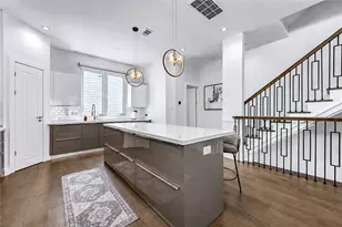 1146 W 17th St, Houston, TX 77008 - Photo 11