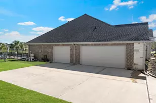18819 Serene Water Dr, Montgomery, TX 77356 - Photo 3