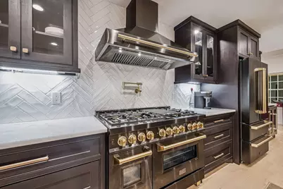 10 Starviolet Street, The Woodlands, TX 77380 - Photo 5