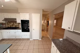 3227 Glade Springs Dr, Houston, TX 77339 - Photo 17