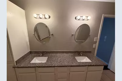 3227 Glade Springs Drive, Houston, TX 77339 - Photo 23