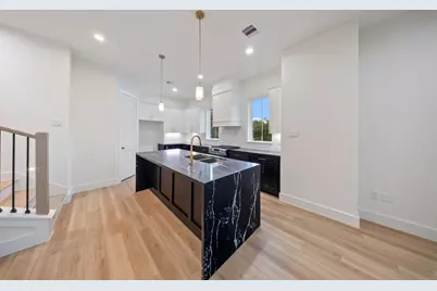 1126 Weiss Street, Houston, TX 77009 - Photo 7
